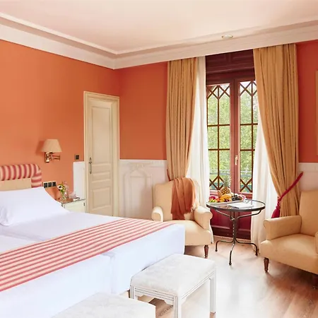 Hotel Alhambra Palace 5*