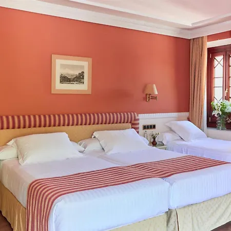 Alhambra Palace 5*