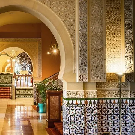 Alhambra Palace מלון 5*