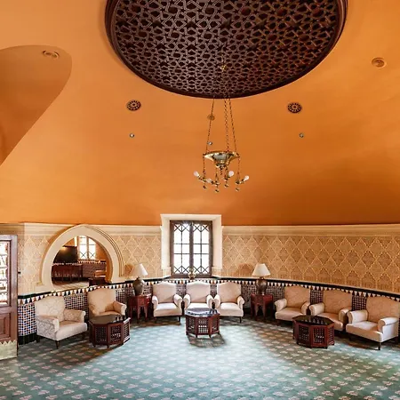 Alhambra Palace מלון