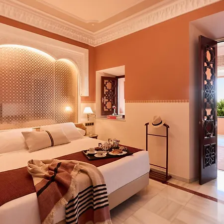 Hotel Alhambra Palace 5*