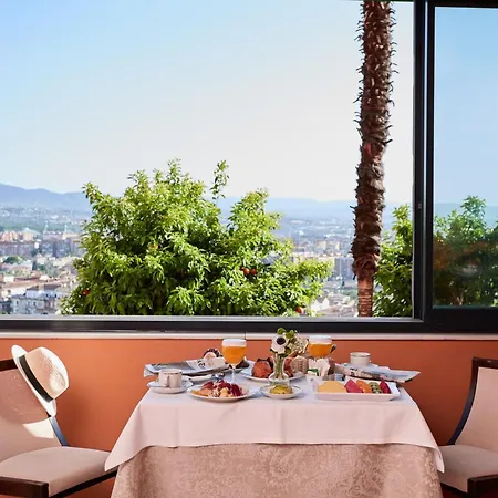 Alhambra Palace 5* גרנדה