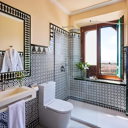 Alhambra Palace 5*