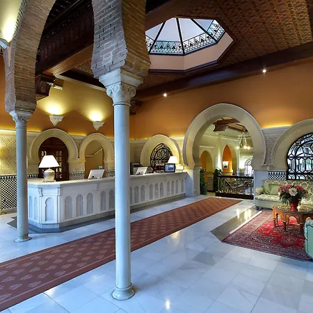 Alhambra Palace Hotel 5*