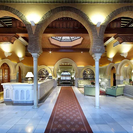 מלון Alhambra Palace 5*