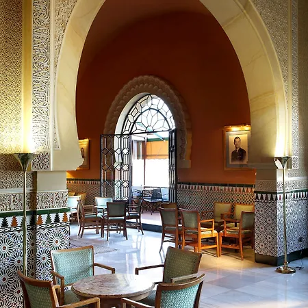 Alhambra Palace מלון גרנדה
