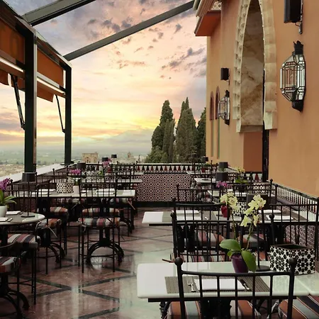 Alhambra Palace מלון גרנדה