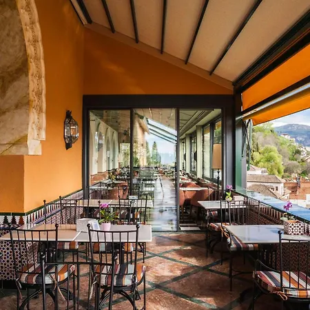 Alhambra Palace מלון גרנדה