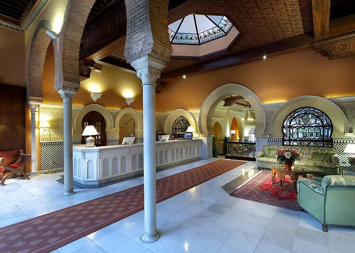 Alhambra Palace Hotell 5*