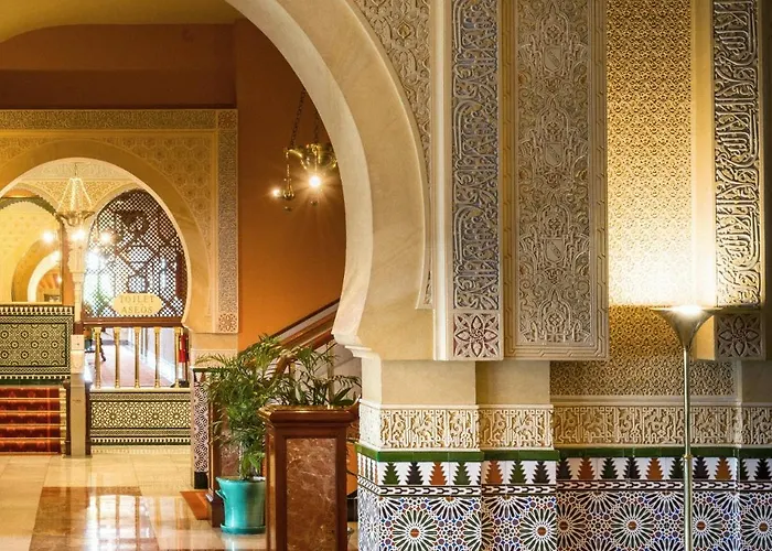 Alhambra Palace Hotell