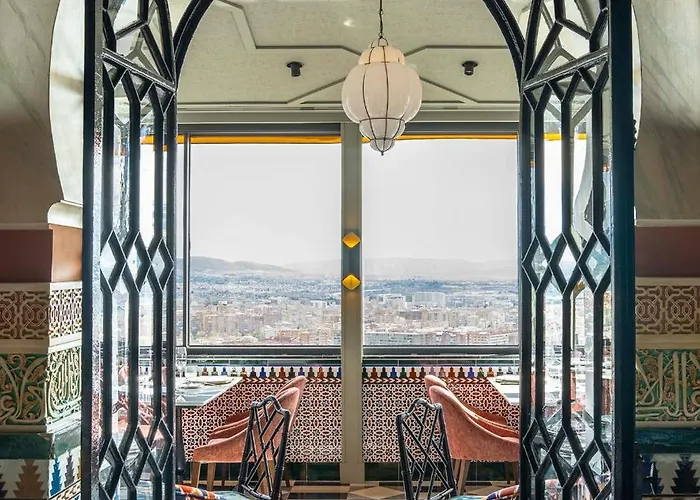 Alhambra Palace Hotell 5*