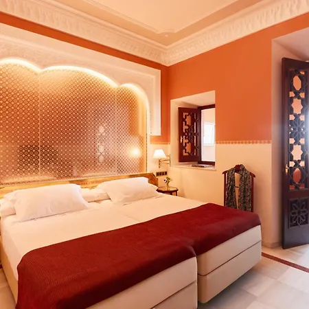 Alhambra Palace Hotel